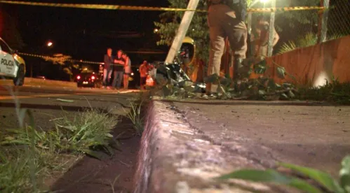Vítima fatal morreu ainda no local do acidente. (Foto - reprodução/Massa News) 