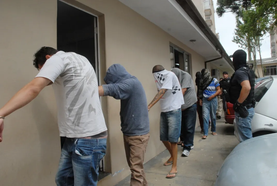 Polícia cumpre 17 mandados de prisão e 24 de busca e apreensão nesta quinta-feira (22). Foto: Divulgação