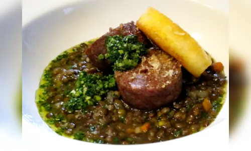 
							Confira pratos deliciosos preparados na ceia de Ano Novo no Brasil e no mundo
						
						