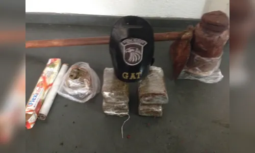 
							GM de Arapongas apreende 2,6 kg de maconha que estavam enterrados
						
						