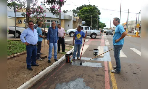 Sérgio Onofre acompanha retirada da ciclofaixa na Avenida Gaturamo