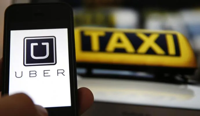 Taxistas e motoristas da Uber se atritam com frequência - Foto: Divulgação/imagem ilustrativa
