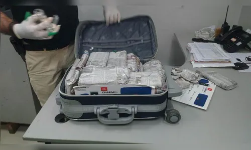 PF apreende malas lotadas de drogas no aeroporto de Londrina