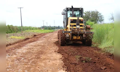 Secretaria de Obras realiza manutenção em estradas de Arapongas