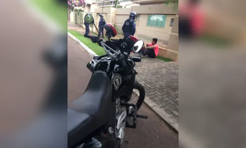 
							GM prende rapaz com 100 gramas de maconha em Arapongas
						
						