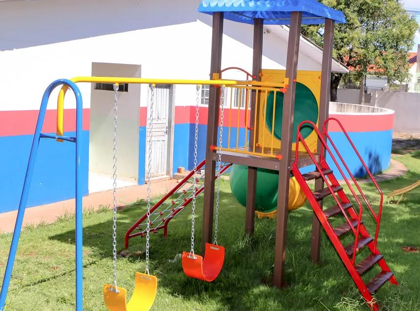 Escolas municipais ganham novos parques infantis - Fotos  - Profeta