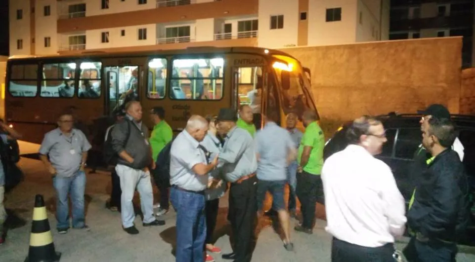 Motoristas e cobradores da empresa CCD, do transporte coletivo de Curitiba, decidiram encerrar a greve - Foto: Divulgação / Sindimoc