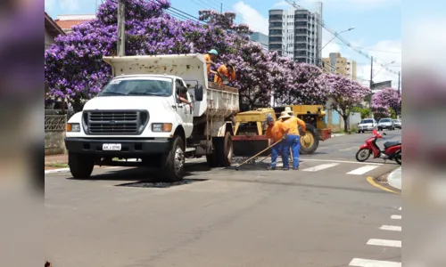 
							Rua do Parque Industrial recebe recapeamento asfáltico 
						
						