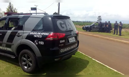 Operação da PM e GM aborda 150 pessoas, apreende drogas e revólver 