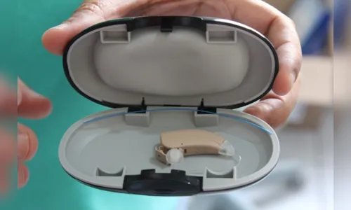 
							Oitenta pacientes recebem aparelhos de surdez em Arapongas
						
						