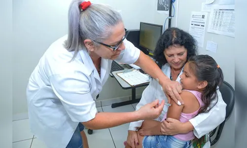 Mais de 11 milhões de crianças devem se vacinar contra a poliomielite e sarampo