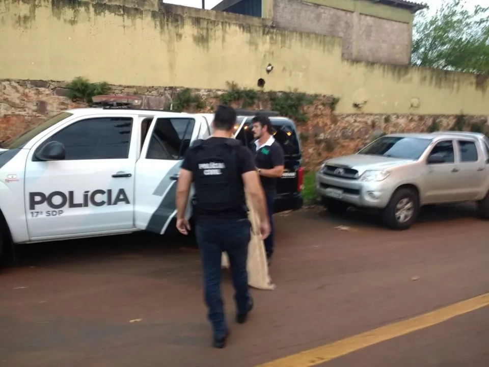 Polícia cumpriu mandado de busca e apreensão após denúncias. Foto: Rodrigo Almeida