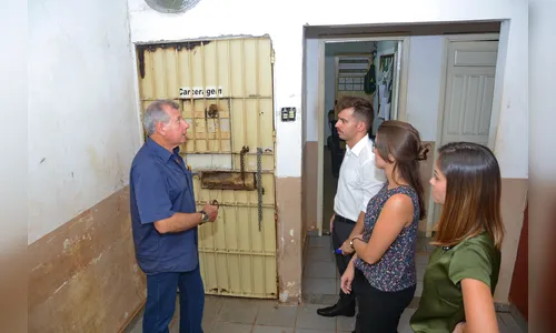 Defensoria Pública e MP vão pedir interdição da cadeia de Arapongas