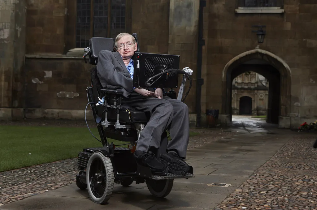 ​Stephen Hawking é tão emblemático quando o assunto é Ciência que a sua própria vida é a prova disso - Foto: Morning News USA