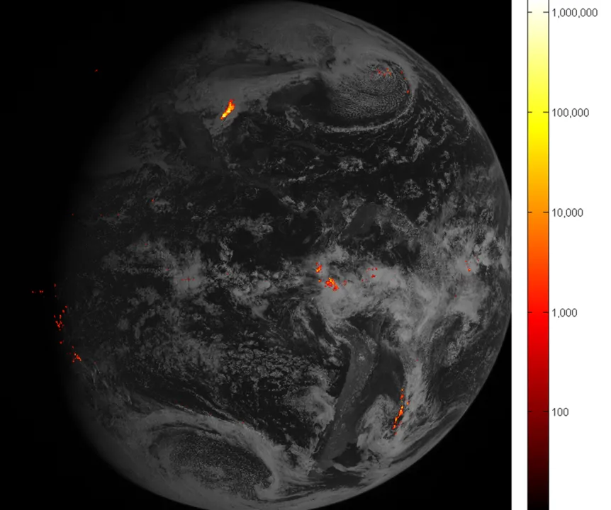 Cores mais brilhantes indicam que mais energia de relâmpago foi registrada - Imagem: NOAA/NASA