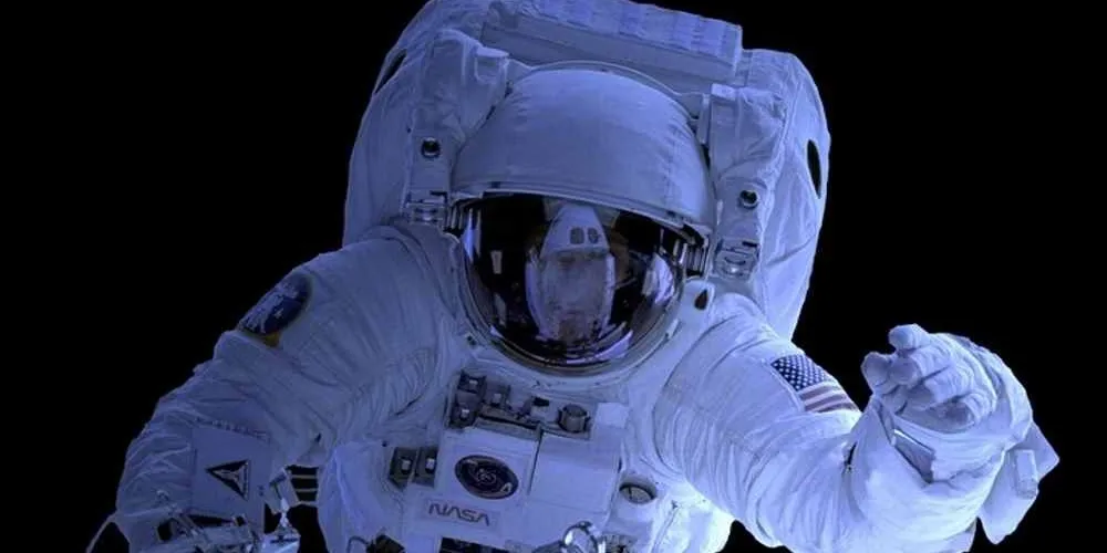 Ejaculação no espaço acontece a velocidade de 18 km/h, segundoa NASA: danos ao DNA - Foto: jornalciencia.com/Imagemilustrativa