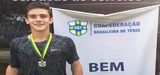 Jovem atleta Gustavo Deszczynski, de 16 anos, do Country Clube de Apucarana - Foto: FTP