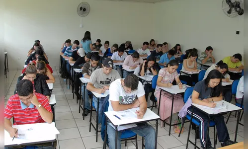 Secretaria de Educação oferece cursinho pré-vestibular gratuito