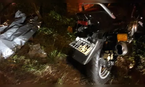 
							Motociclista morre ao se chocar com poste em Arapongas 
						
						