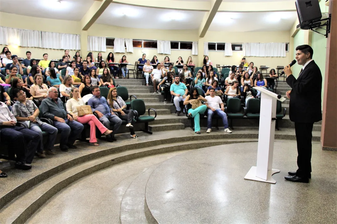 Cursinho é direcionado a alunos do terceiro ano de escolas públicas. (Foto - assessoria de imprensa)