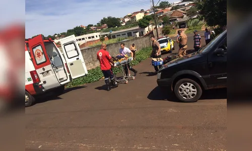 Acidente entre moto e carro deixa mulher ferida em Jandaia do Sul