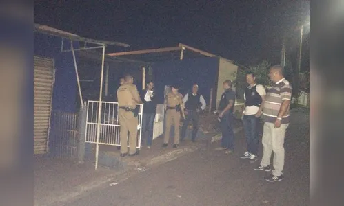 Polícia estoura ponto de tráfico em Jandaia do Sul