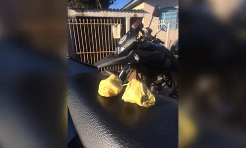 GM desmancha ponto de tráfico e apreende o equivalente a 150 pedras de crack 