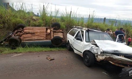 Duas pessoas ficam feridas após acidente em Grandes Rios