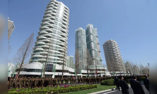 
							Jornalista mostra como é passear de carro pelas ruas da Coreia do Norte; veja vídeo
						
						