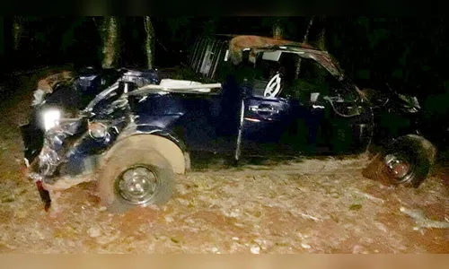 Mulher morre após capotamento e outras duas ficam feridas