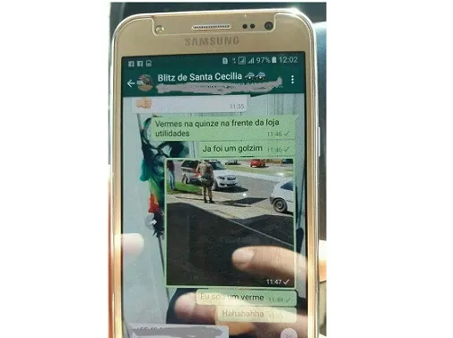  Rapaz divulgou uma operação policial de trânsito (blitz) no WhatsApp com termo considerado ofensivo - Imagem - Reprodução