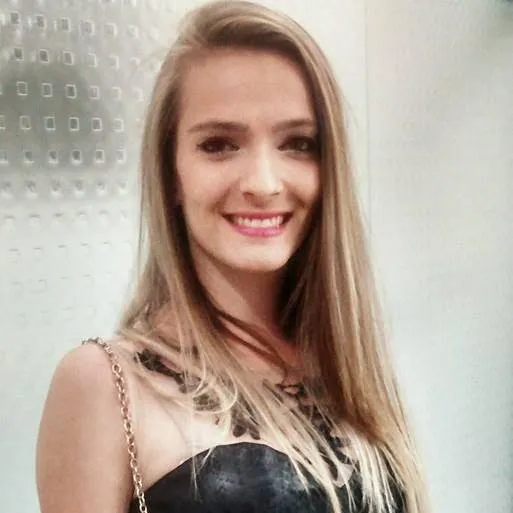 Vanessa Formentini foi encontrada sem vida por volta das 10 horas na sala de casa. - Foto - Reprodução