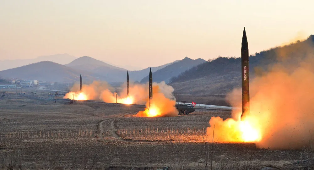 A Coreia do Norte realizou novo lançamento de míssil neste sábado (13) - Foto - REUTERS/ KCNA