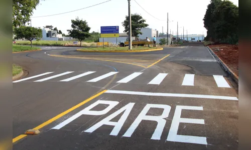 Prefeitura revitaliza sinalização de trânsito em Arapongas