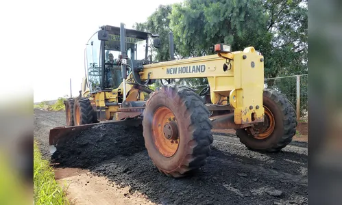 Prefeitura faz manutenção na Estrada do Ema em Arapongas