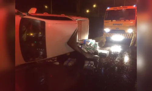 
							PRE apreende caminhonete com 720 kg de maconha após acidente na PR-444
						
						