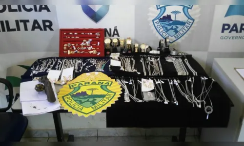 
							Bandido morre em confronto com a PM após assalto em Ivaiporã
						
						