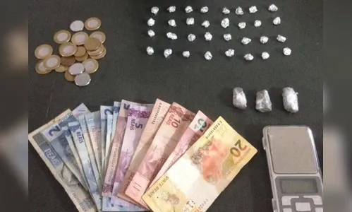 Traficante é preso após ser flagrado com 32 pedras de crack