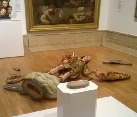 Escultura foi derrubada por um turista brasileiro no Museu Nacional de Arte Antiga - Foto - Reprodução -  DN/Portugal