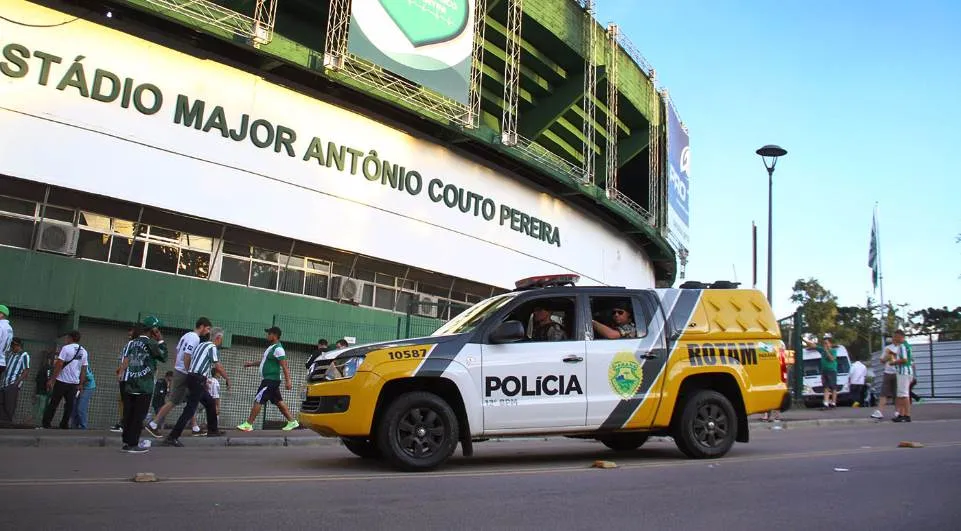 PM intensificou ações nos estádios de Curitiba - Foto - Divulgação