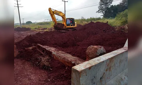 Viapar abre valetas e interdita novamente estrada alternativa de pedágio