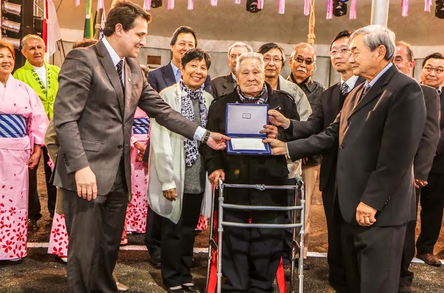 Pioneiro Hisao Kiyoku, de 95 anos, é um dos mais antigos comerciantes de Apucarana - Foto: Divulgação