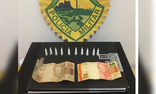Polícia prende homem com 10 pinos de cocaína em Faxinal