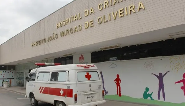 Esta é a terceira vez que a criança dá entrada no hospital com lesões pelo corpo. (Foto - Reprodução: Agora1)