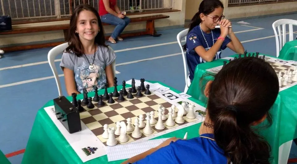 Enxadrista Helen Ramazzote, de Arapongas, irá representar o Brasil no Campeonato Mundial de Cadetes - Foto: Divulgação
