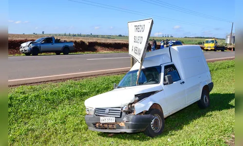 Tripla colisão deixa dois feridos nesta manhã na BR-369