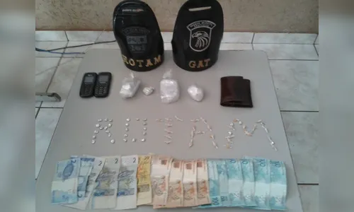 GM detém trio e apreende crack e cocaína Arapongas