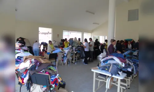 
							Prefeitura entrega roupas e cobertores arrecadados à população carente
						
						
