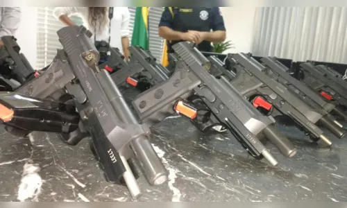 
							Guarda Municipal de Arapongas recebe 30 pistolas com investimento de R$ 111 mil
						
						