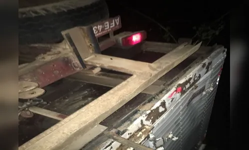 Motorista morre após caminhão cair em ribanceira na Rodovia do Café